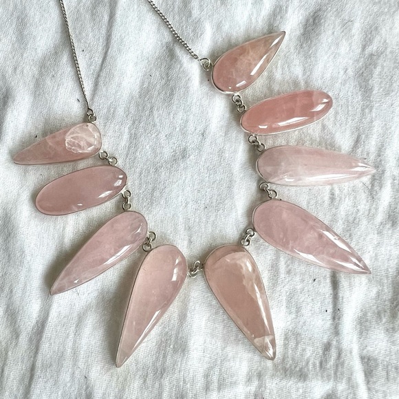 Jewelry - 925 Massive Rose Quart Heart Opening Necklace